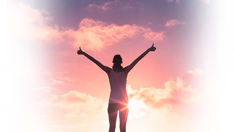 bonus-23-responsive-min a person holding the hands up
