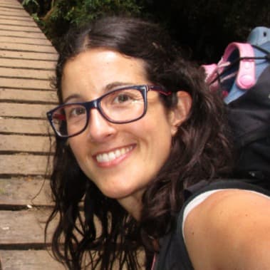 ANA MARÍA DUMONT VALDEAVELLANO