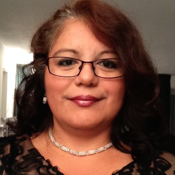 Veronica Garcia-Robles