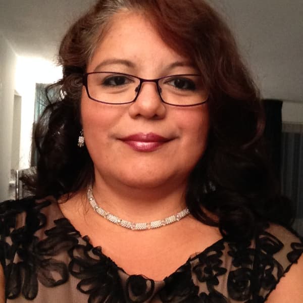 Veronica Garcia-Robles