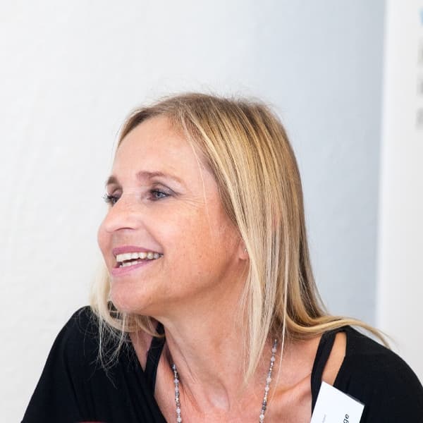 Mona Lange