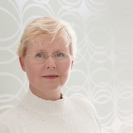 Elke Hutton