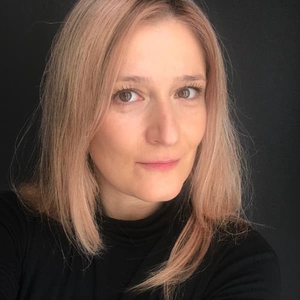 Erzsebet Tamas