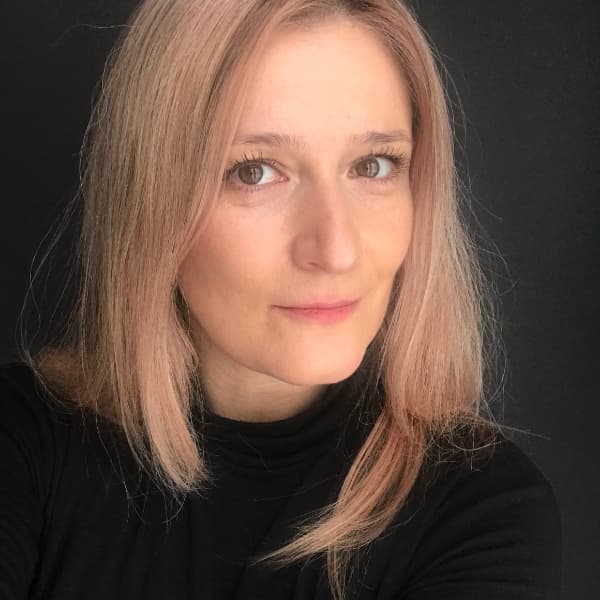 Erzsebet Tamas