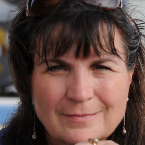 Marion T Chlebana
