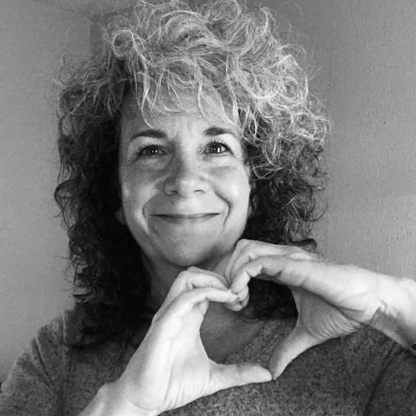 Debra Marinis