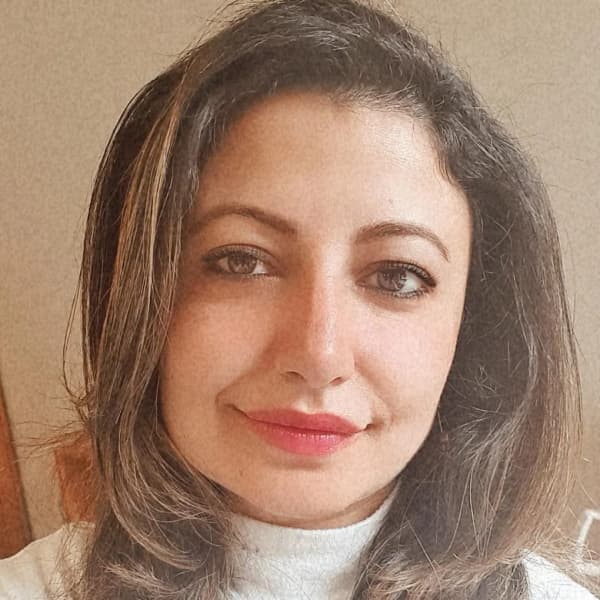 Poonam Bakshi