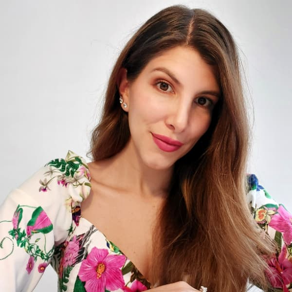 ALEJANDRA URRUTIA