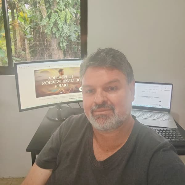 Mauricio Campos Charpentier