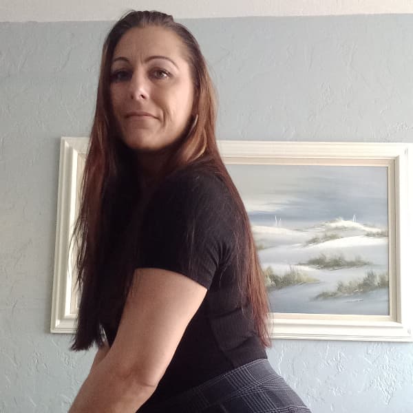 Roxanne Apfel