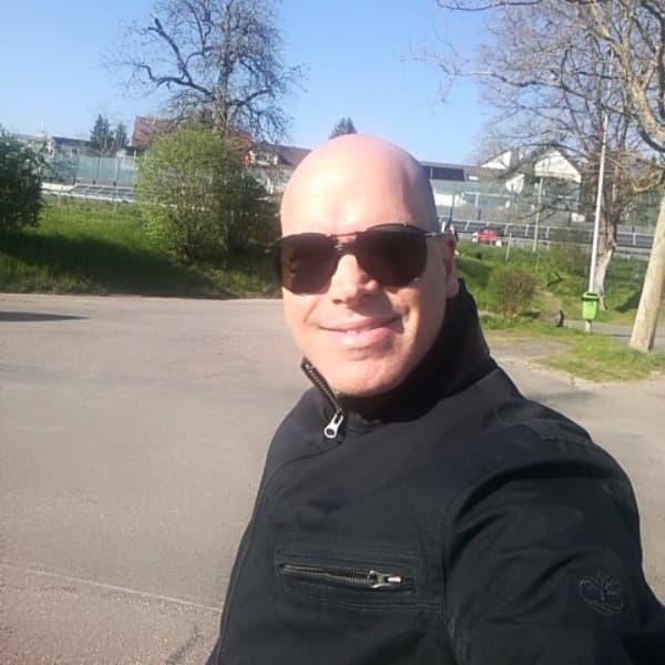 Dimitri Touron