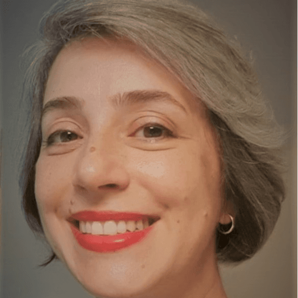 Alyne Grava Côrtes Fernandes